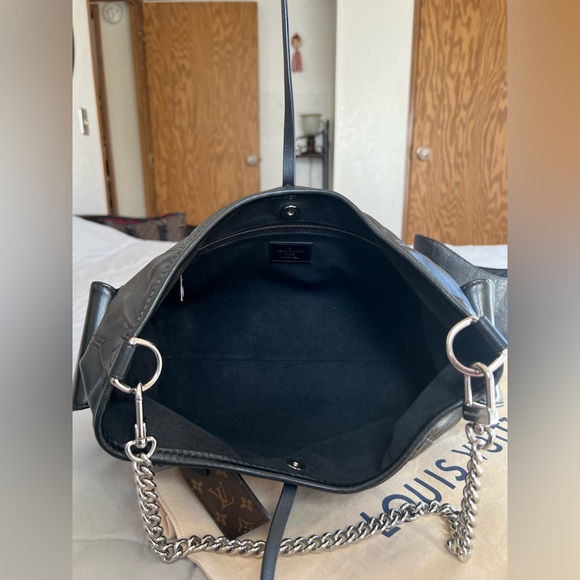 Louis Vuitton CarryAll Cargo Vibe PM - Picture 6 of 17